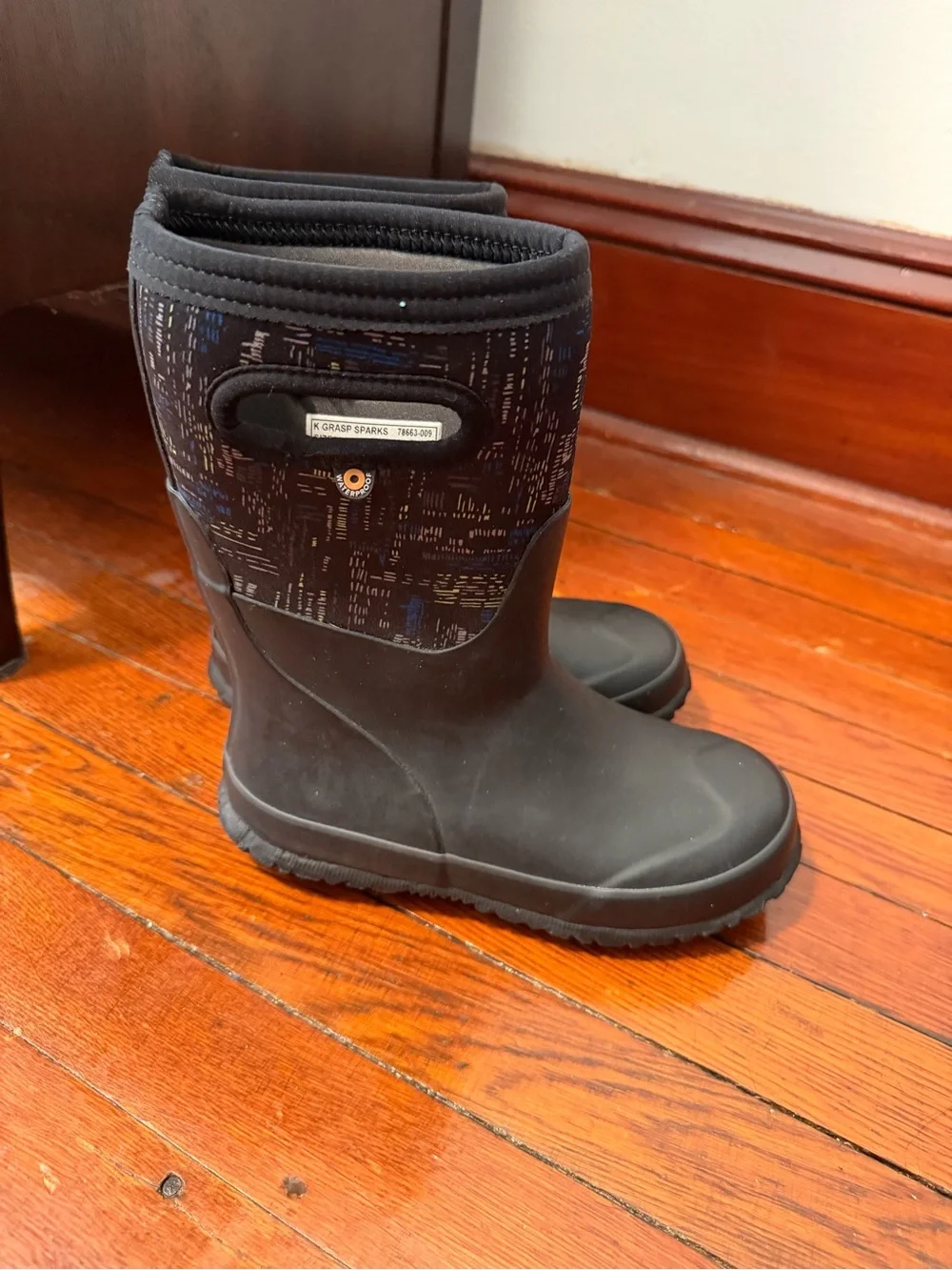 Kids bogs grasp sparks boots 2